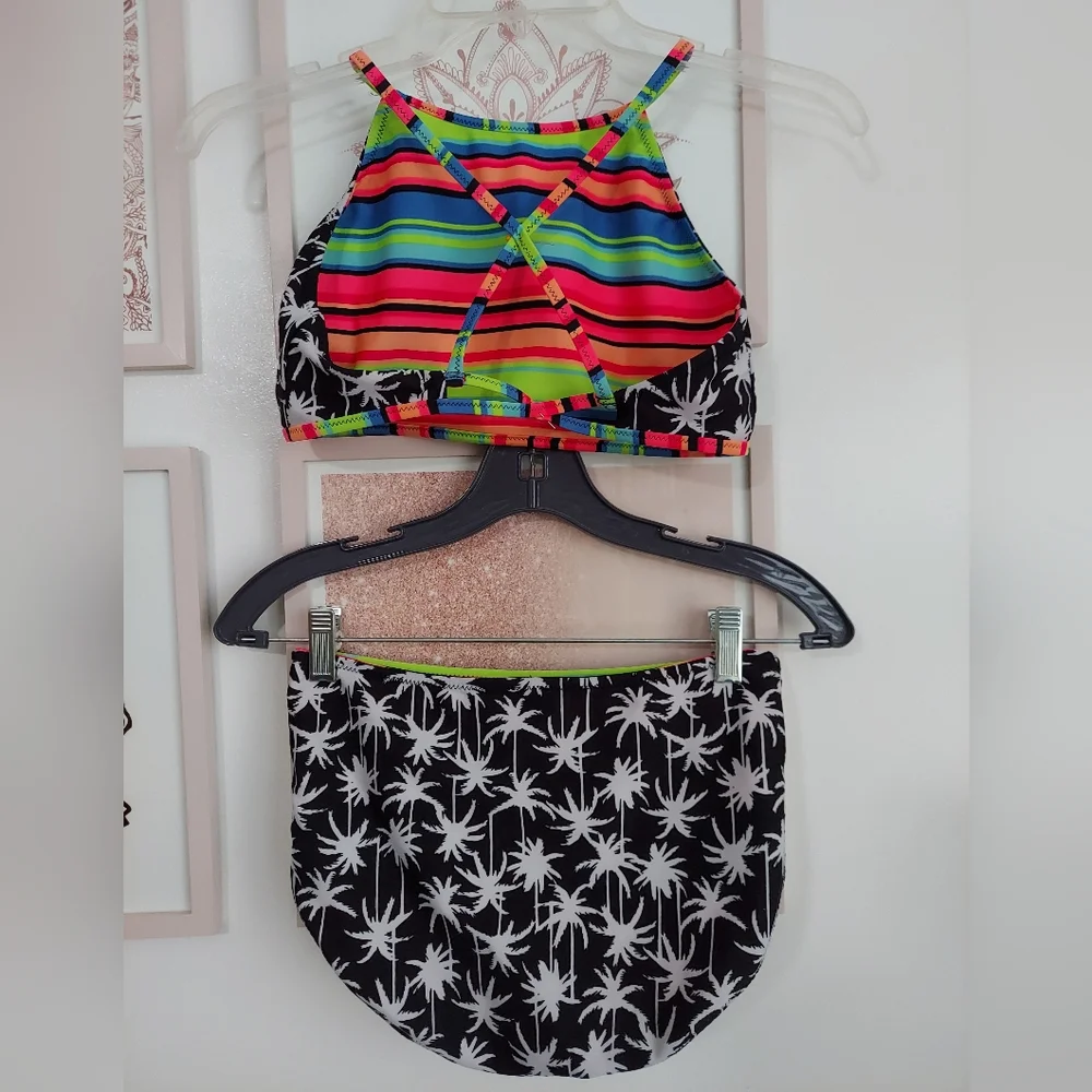 🎁 10/$25- Palm Palooza Art Class Reversible Bikini, size 14
